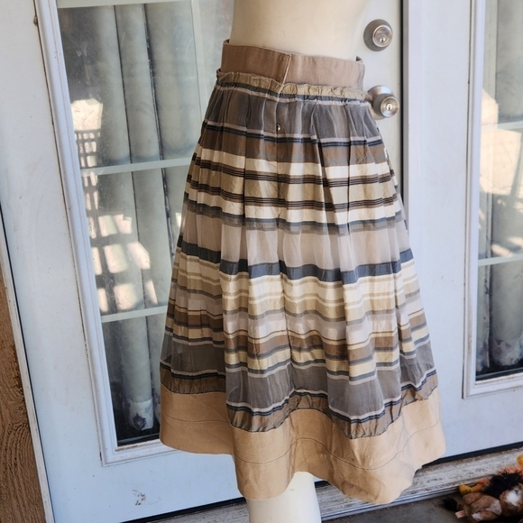 LIDA BADAY Knee-Length Skirt - Picture 2 of 3